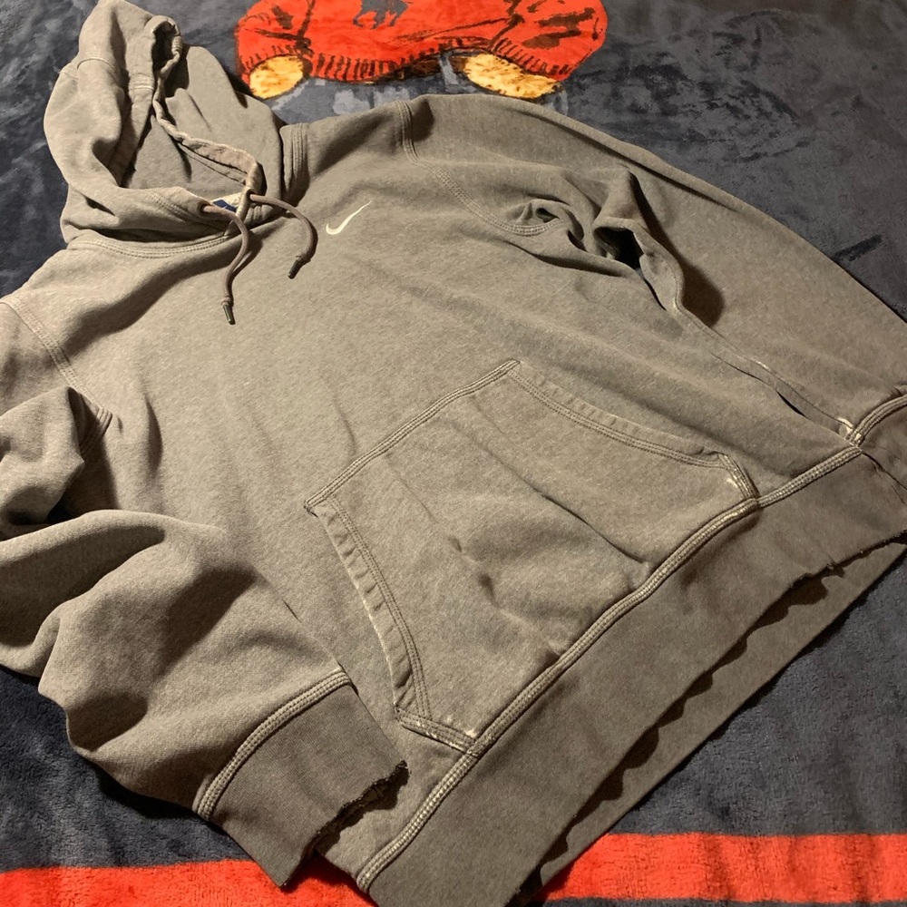 Vintage Nike distressed Sweatshirt - Picture 2 of 8
